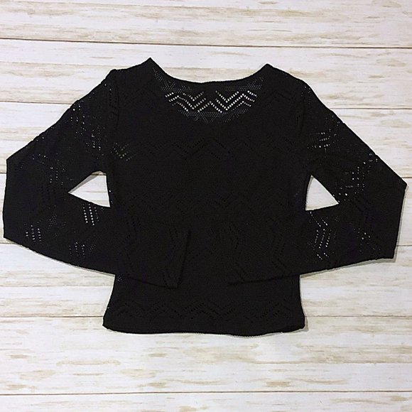 Forever 21 Tops - Black Patterned Sheer Long Sleeve Fitted Crop Top